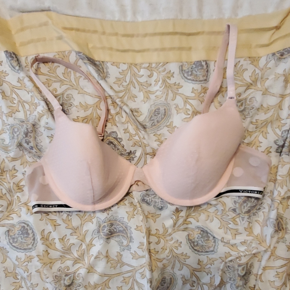 VS Bra